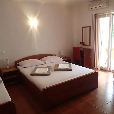 Bosac Gradac (Split-Dalmatia)