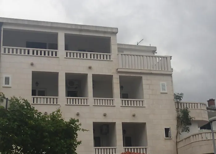 Bosac Apartman Gradac